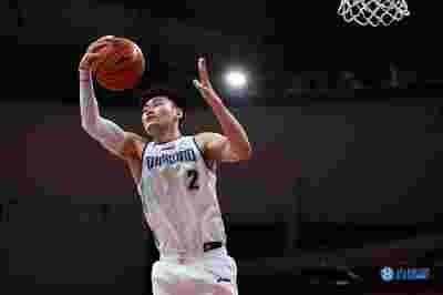 广东宏远力克辽宁本钢